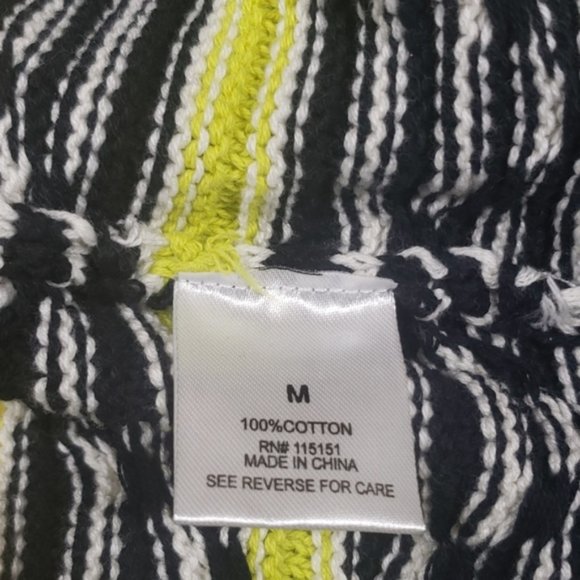 Romeo + Juliet Crop Sweater - Picture 6 of 8